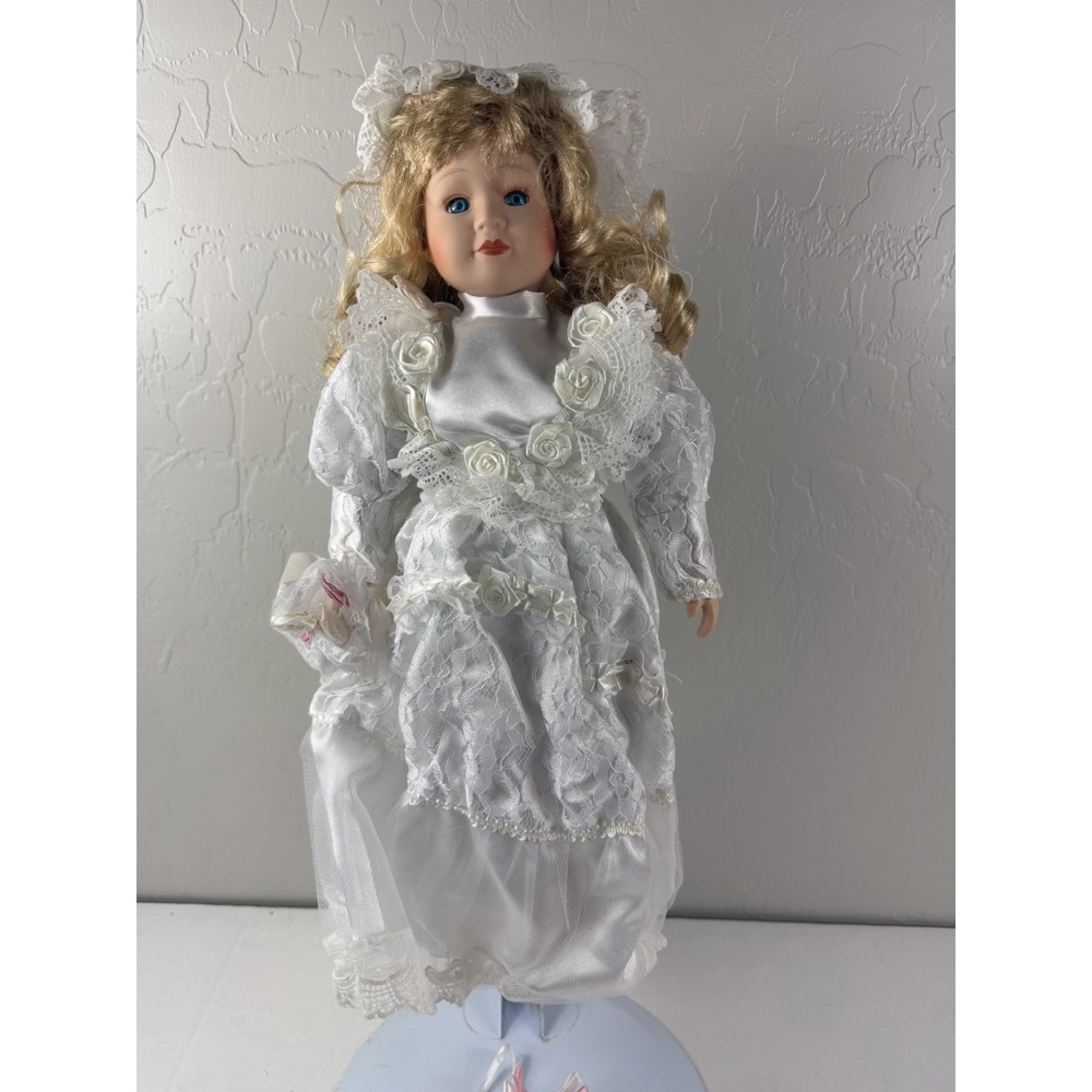 VTG Wedding Belles collection - Breanna, porcelain doll, blonde, white dress